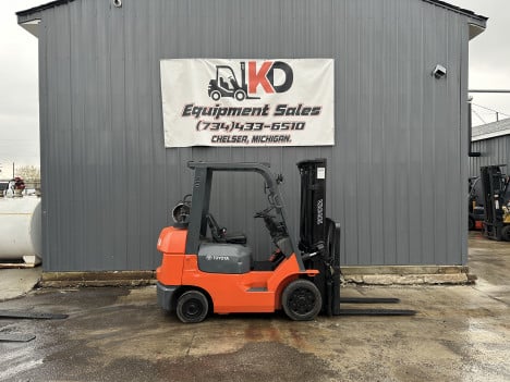 toyota-7fgcu25-mast-forklift #6156